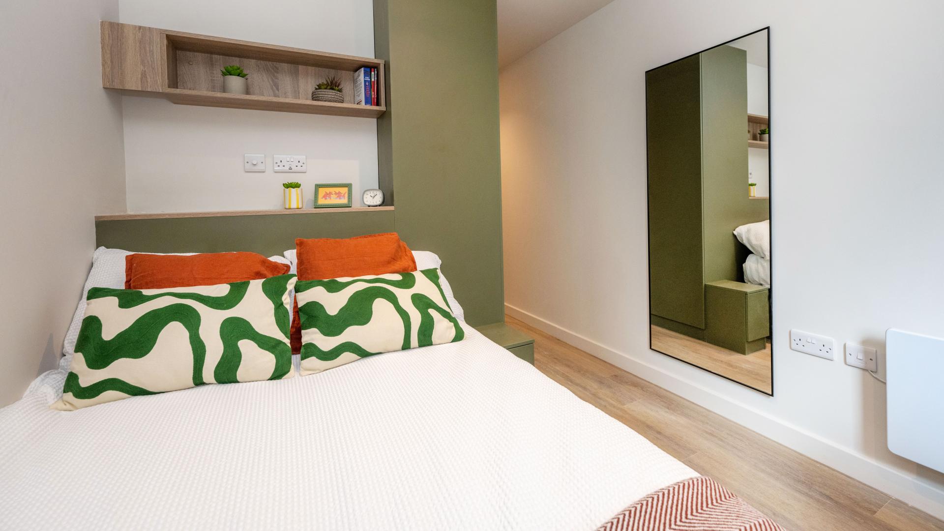 Platinum En-Suite - 8