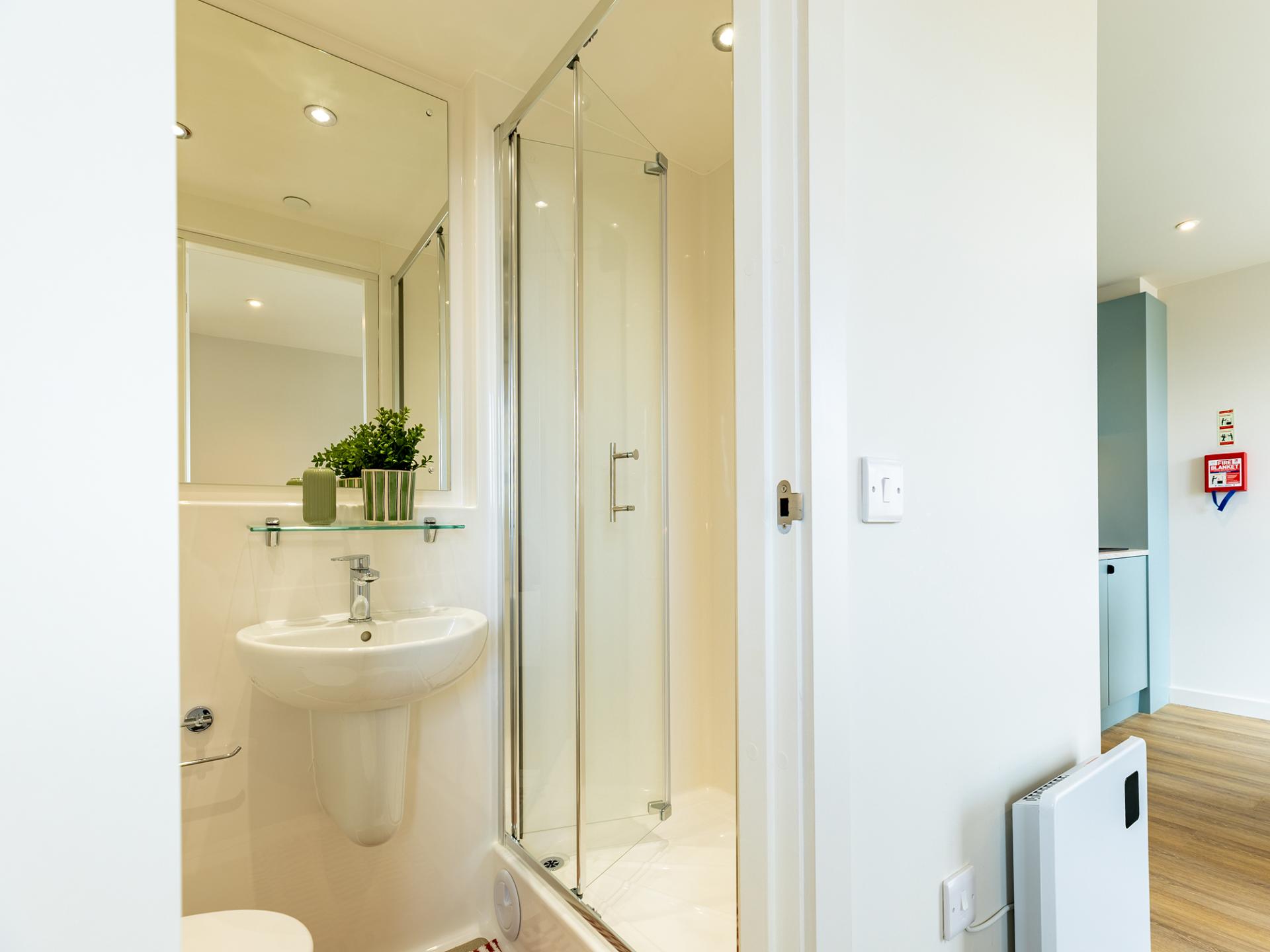 Platinum Plus Studio - Centre Court - Gallery - 8