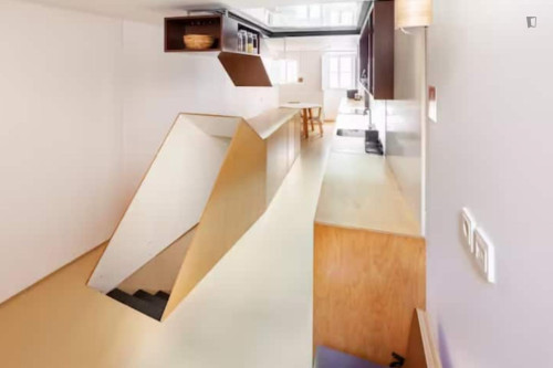 Passionate 2 Bedroom House with a backyard close to University of Coimbra