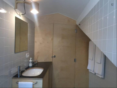 Welcoming 2 Bedroom Apartment close to Botanical Garden of the University of Coimbra - Gallery - 40