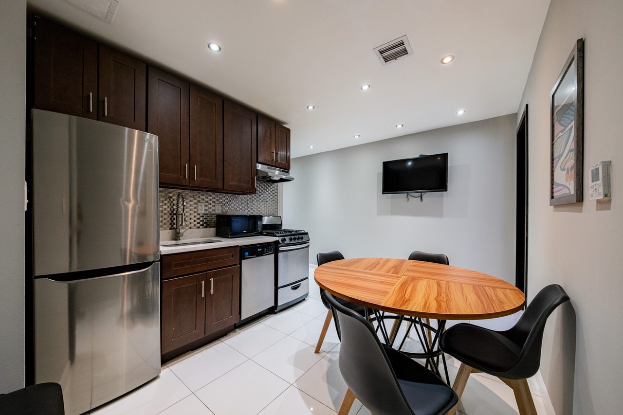 #1827: Upper West Side - Full Bedroom C - #1827: Upper West Side - Gallery - 7