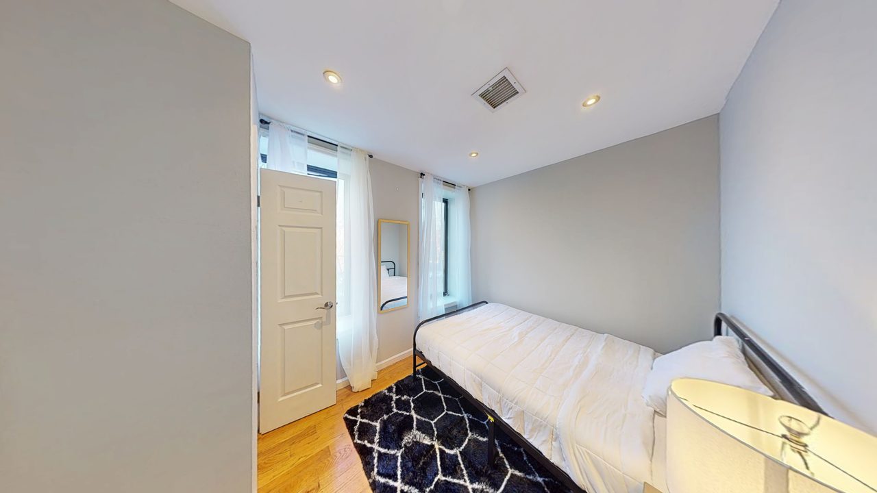 #1827: Upper West Side - Full Bedroom D - #1827: Upper West Side - Gallery - 3
