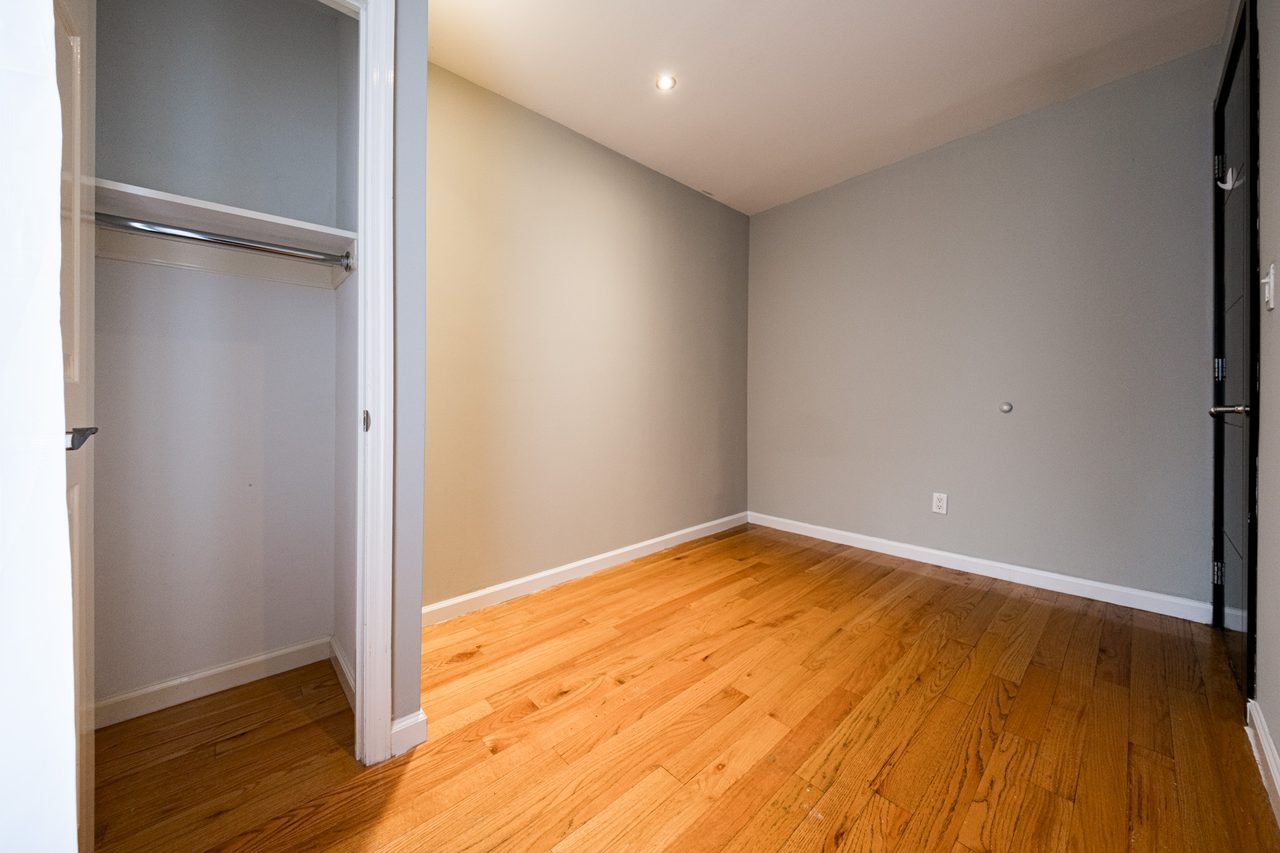 #1827: Upper West Side - Full Bedroom B - #1827: Upper West Side - Gallery - 2