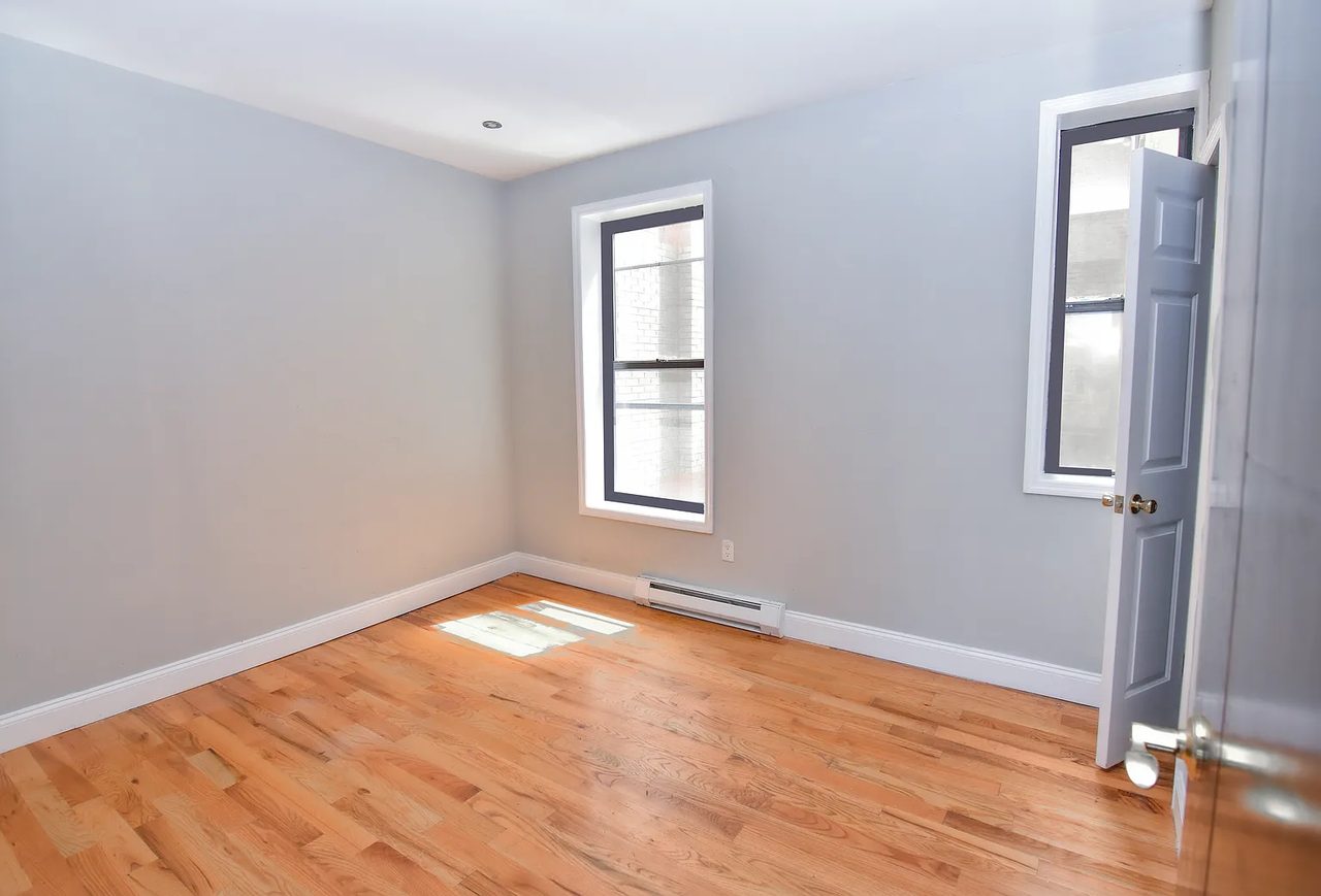#1827: Upper West Side - Full Bedroom B - #1827: Upper West Side - Gallery - 1