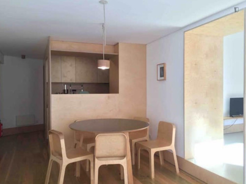 Inspiring 2 Bedroom Apartment close to University of Coimbra - Gallery - 31