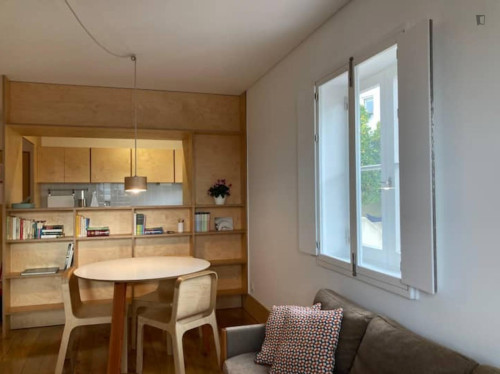 Irresistible 1 Bedroom Apartment close to Coimbra Train Sation - Gallery - 20