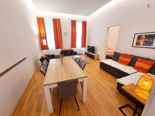 Elegant 2-bedroom apartment near the Praterstern train station