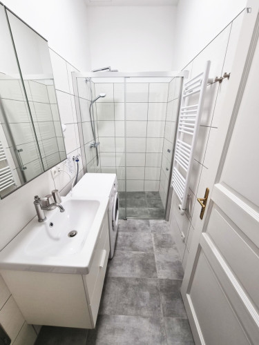 2-bedroom apartment - Gallery - 9