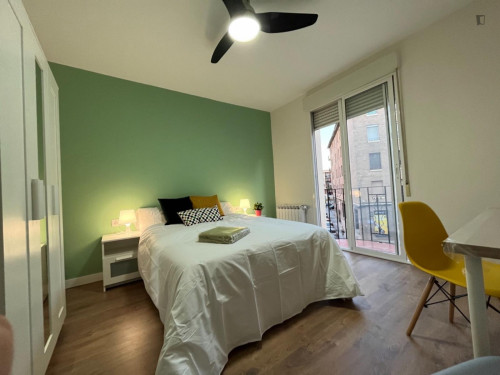Charming double bedroom in Parque de Roma