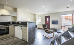  4 Bedroom House  -  Cemetery Road  - Gallery -  7