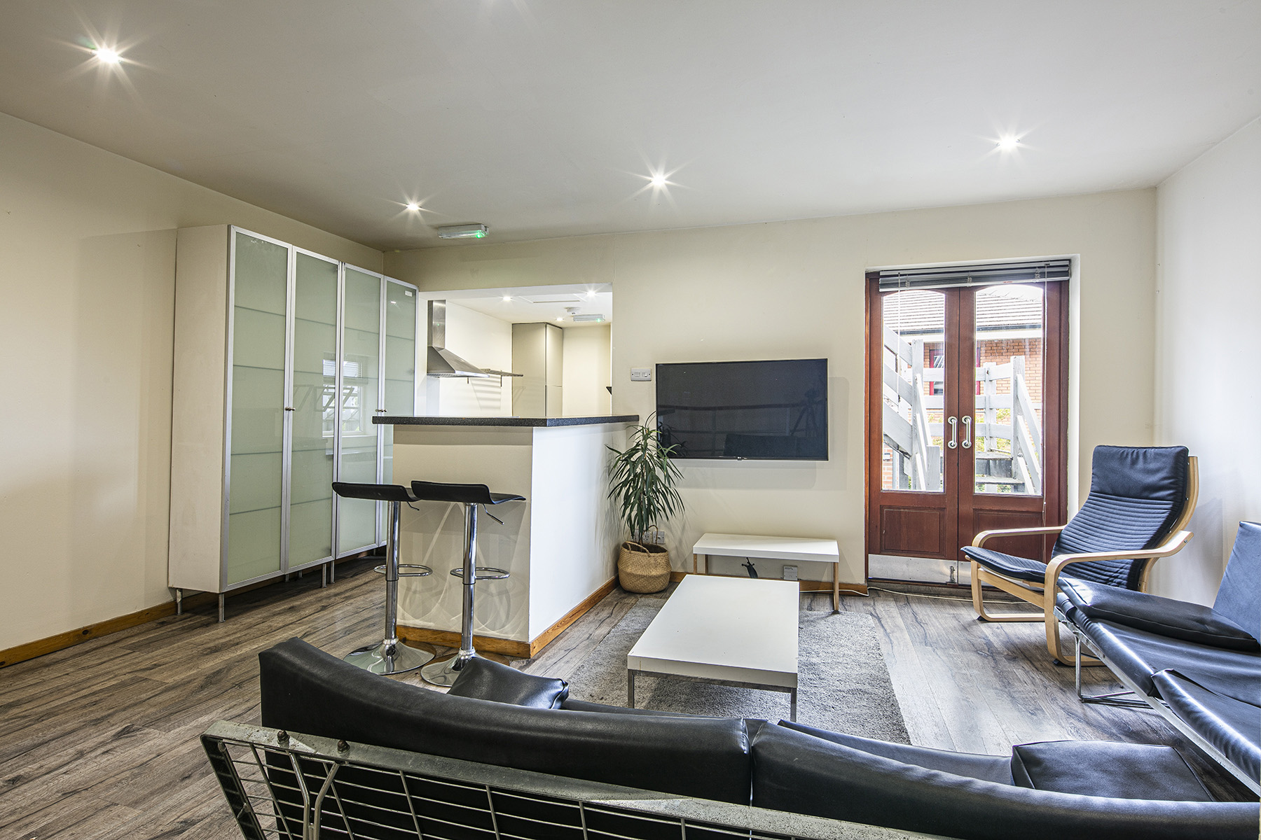  4 Bedroom House  -  Cemetery Road  - Gallery -  9