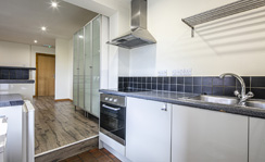  5 Bedroom House  -  Cemetery Road  - Gallery -  9
