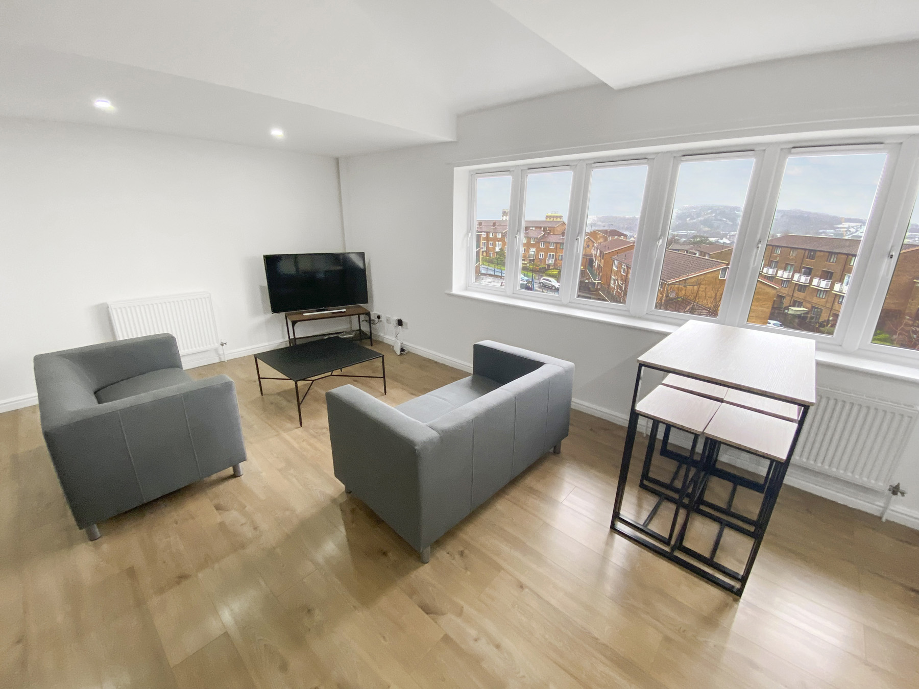 2 Bed Apartment - Bramwell Court Apartments - Gallery - 5