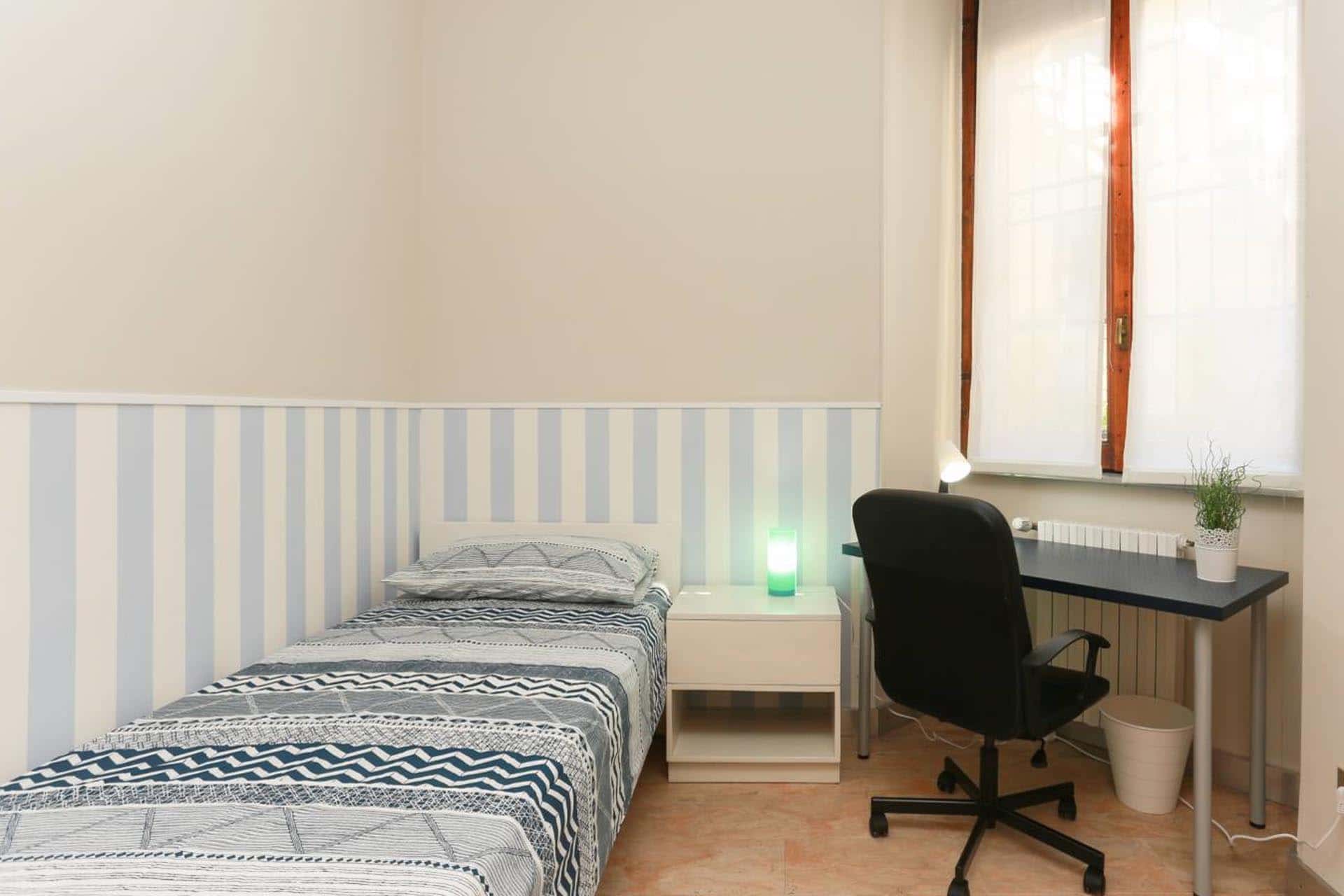 Via Ponchielli 5 Private Room S2 - 1