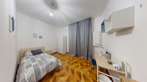 Cozy Single Bedroom in a 3-Bedroom in Bologna