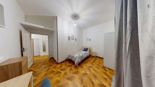 Cozy Single Bedroom in a 3-Bedroom in Bologna - Gallery - 18