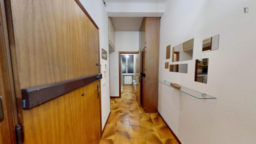 Cozy Single Bedroom in a 3-Bedroom in Bologna - Gallery - 3