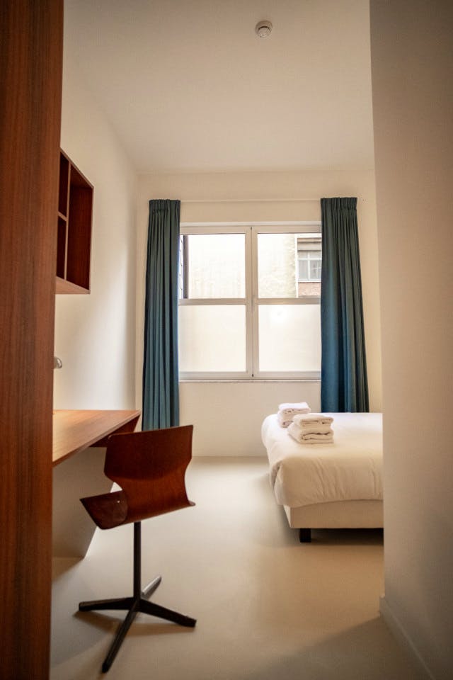Standard Room - 11