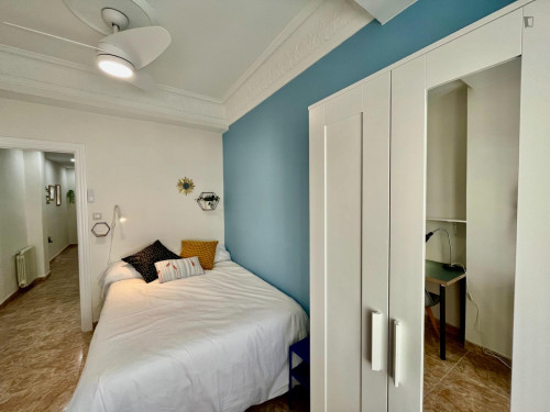 Comfortable single bedroom in the vicinity of the University of Zaragoza campus