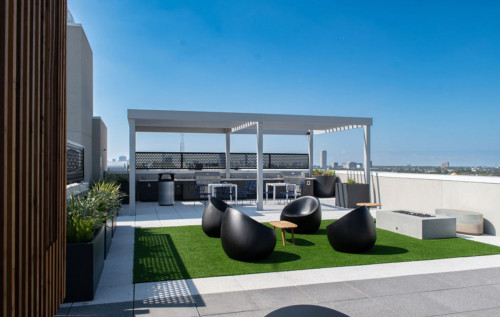 Sophisticated Coliving in Luxurious River Oaks, Vibrant Montrose Neighborhood