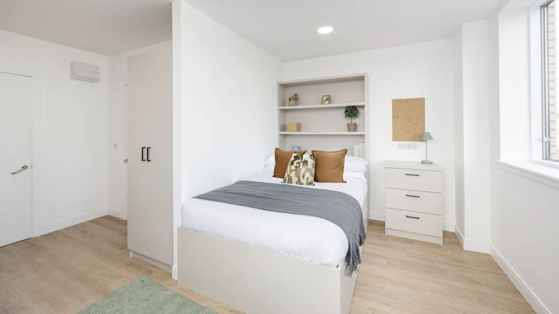  Accessible Studio  -  Discovery Studios  - Gallery -  1