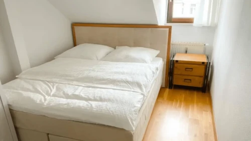 Lovely 3 bedroom loft apartment in Staufenstrasse