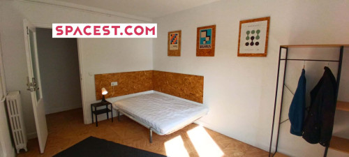 Habitación en Calle Obispo Mérida, Ponferrada