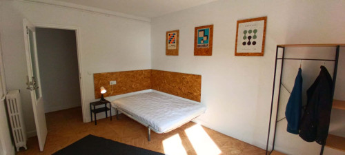 Room in Calle Obispo Mérida, Ponferrada for 105 m² with 4 bedrooms