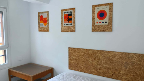 Room in Calle Obispo Mérida, Ponferrada for 105 m² with 4 bedrooms