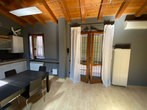 Elegant Open Space with Mezzanine and Terrace in Bergamo (BG) - Gallery - 19