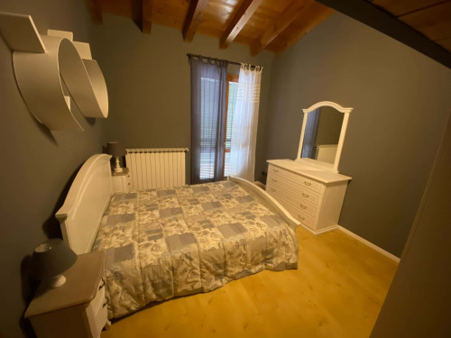 Elegant Open Space with Mezzanine and Terrace in Bergamo (BG) - Gallery - 17