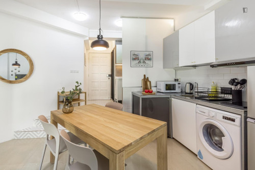 Appealing double bedroom in the Tiong Bahru district