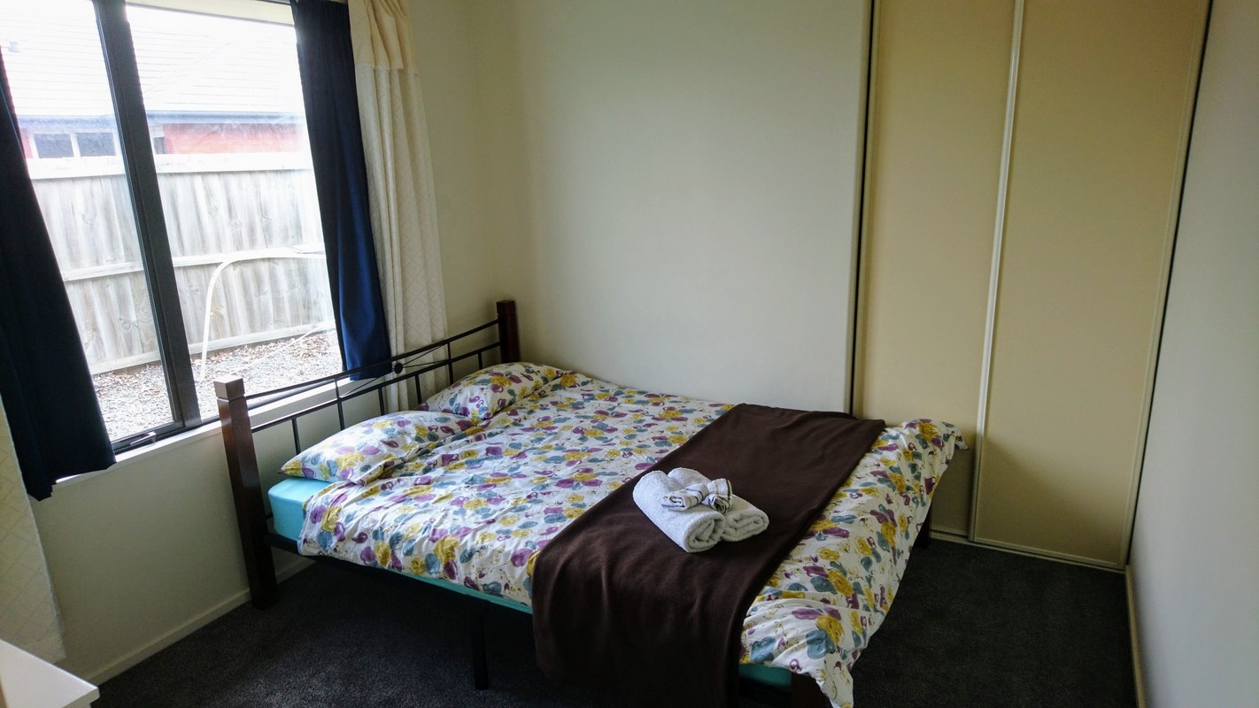  Student Room(Single Bed)  -  Warm spacious space  - Gallery -  1