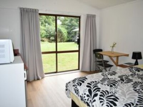 Taupo Farmstay Private Cottage