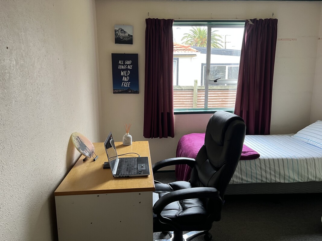 1 Room (Full Room) - 1