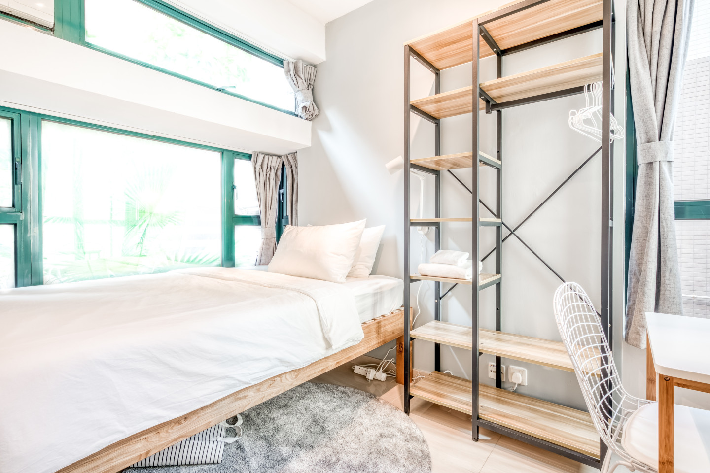  Private Room With Shared Bathroom 1  -  Chic and Comfortable Coliving in Scenic Kennedy Town Apartment  - Gallery -  6