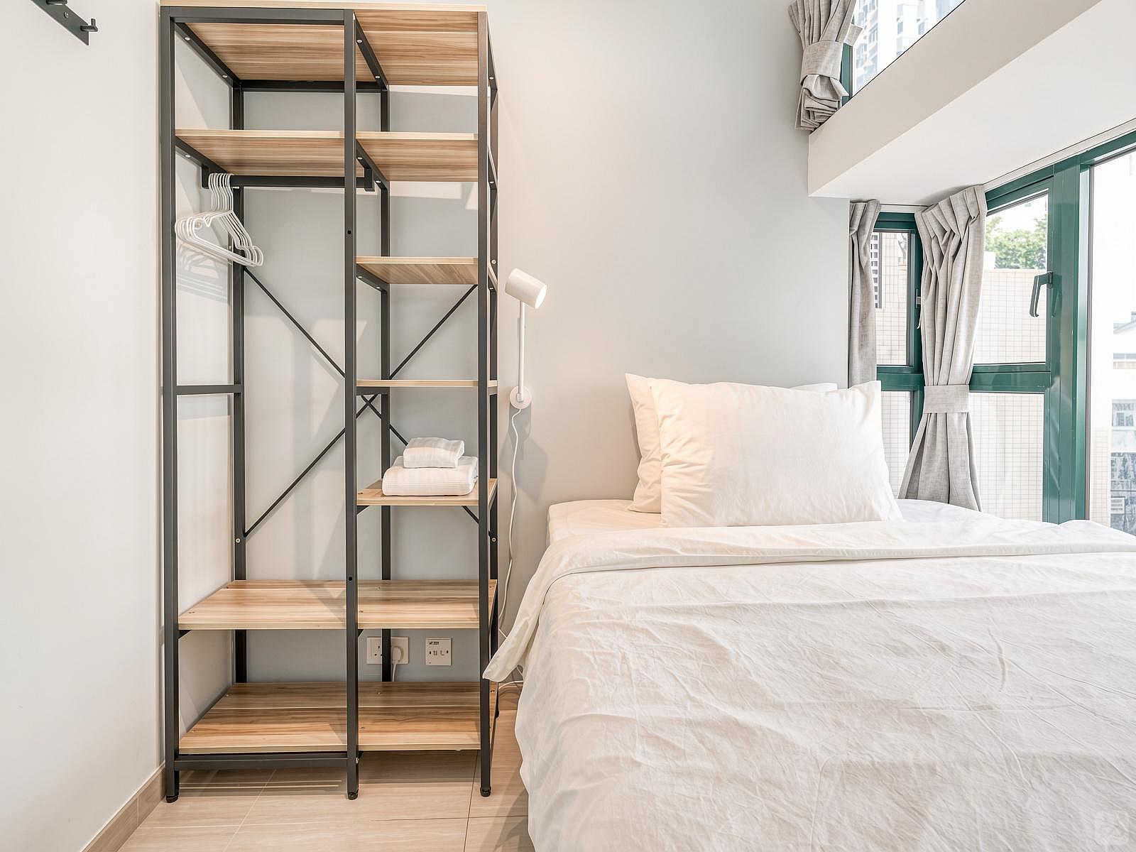  Private Room With Shared Bathroom 2  -  Chic and Comfortable Coliving in Scenic Kennedy Town Apartment  - Gallery -  16
