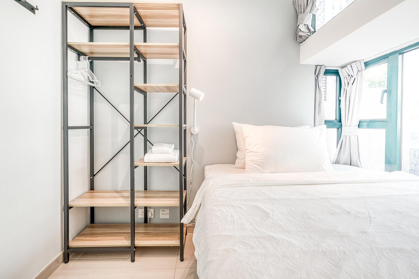  Private Room With Shared Bathroom 2  -  Chic and Comfortable Coliving in Scenic Kennedy Town Apartment  - Gallery -  12