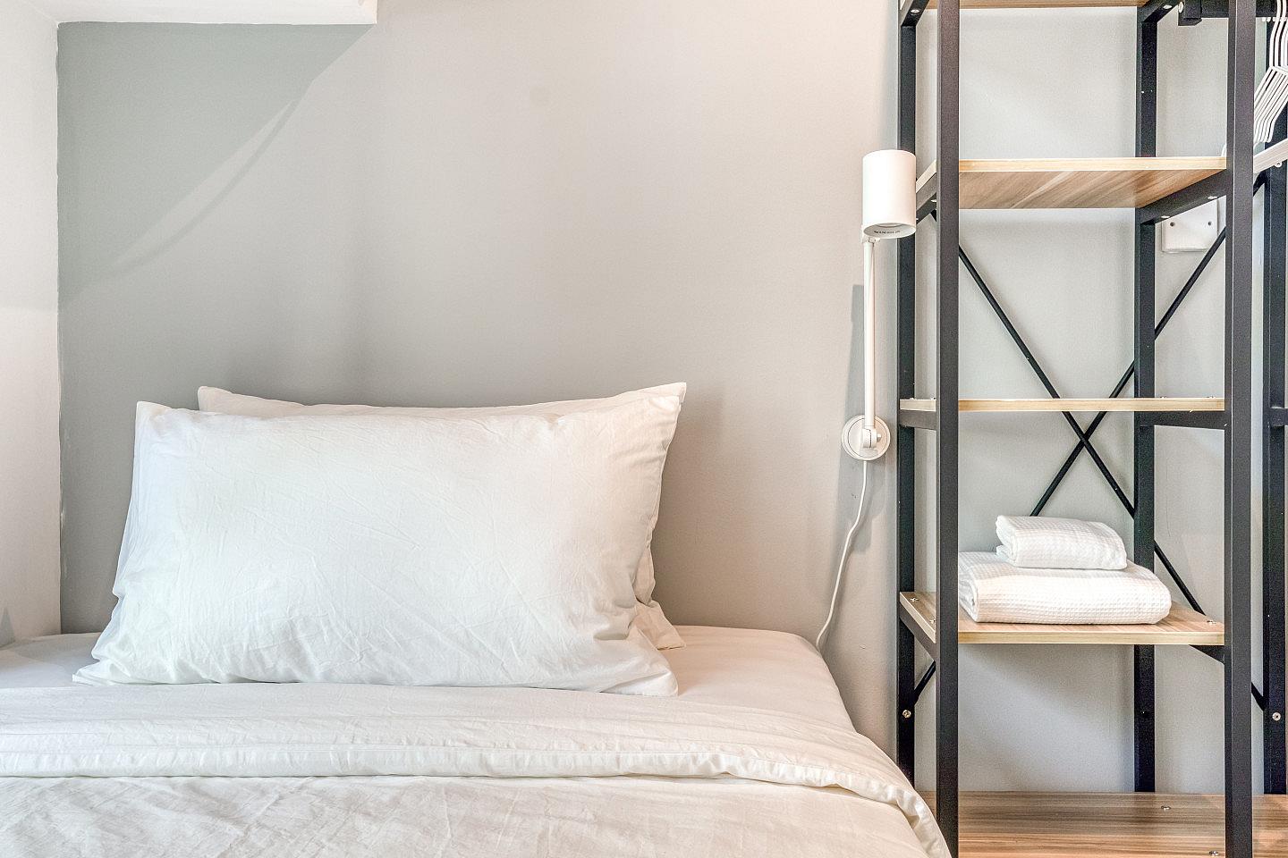  Private Room With Shared Bathroom 2  -  Chic and Comfortable Coliving in Scenic Kennedy Town Apartment  - Gallery -  14
