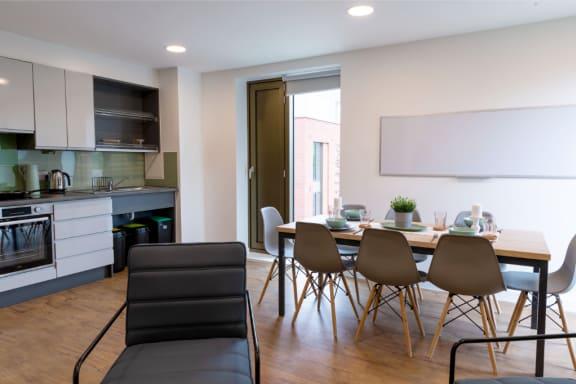  Standard En-Suite Riverview  -  Bankside Student Living  - Gallery -  6