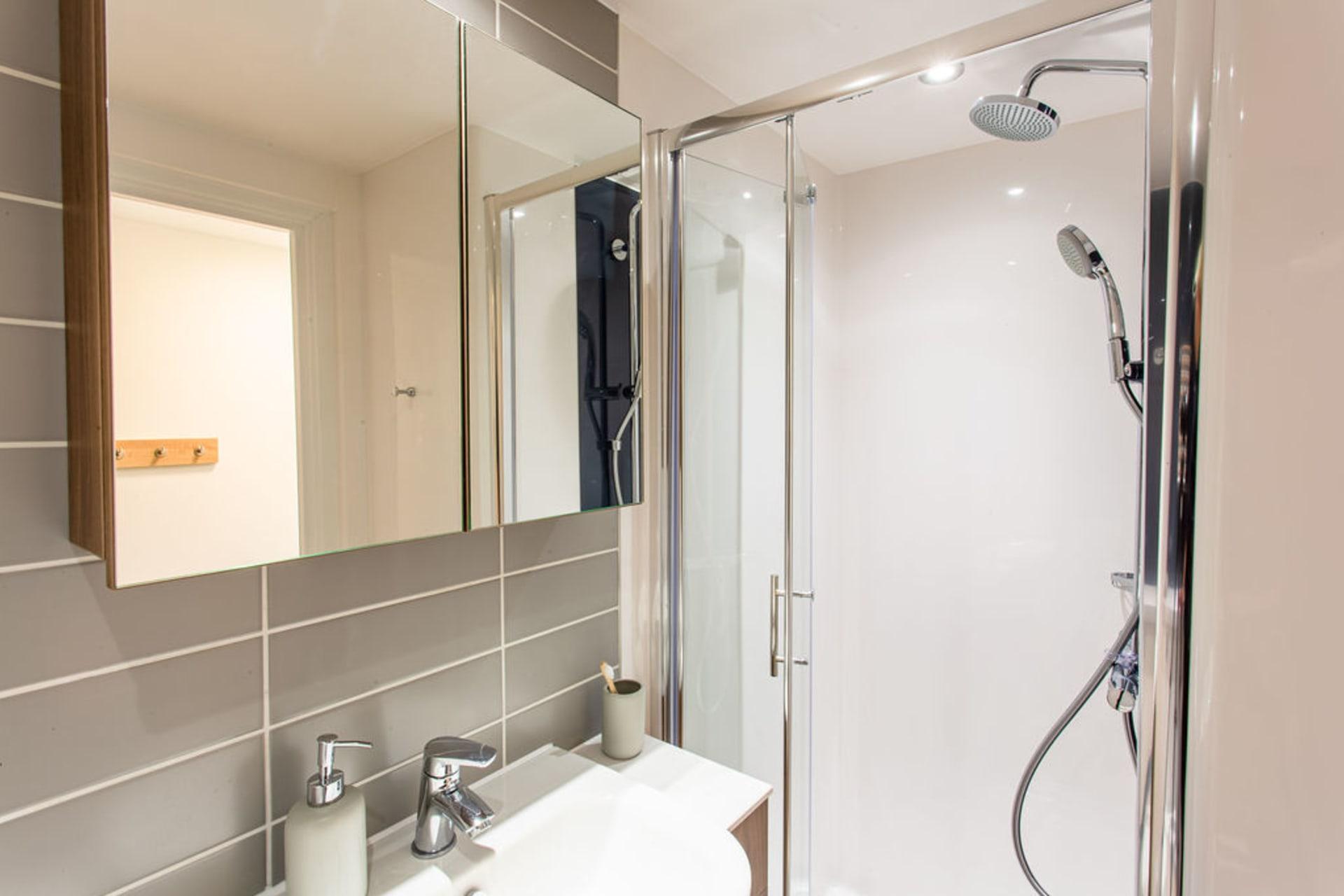  Standard En-Suite Riverview  -  Bankside Student Living  - Gallery -  19