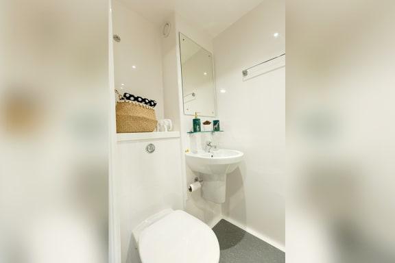 Large Studio (Accessible) - Luneside - Gallery - 10