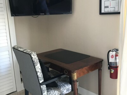 Modern and private suite - Gallery - 12