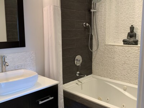 Modern and private suite  - Gallery -  5