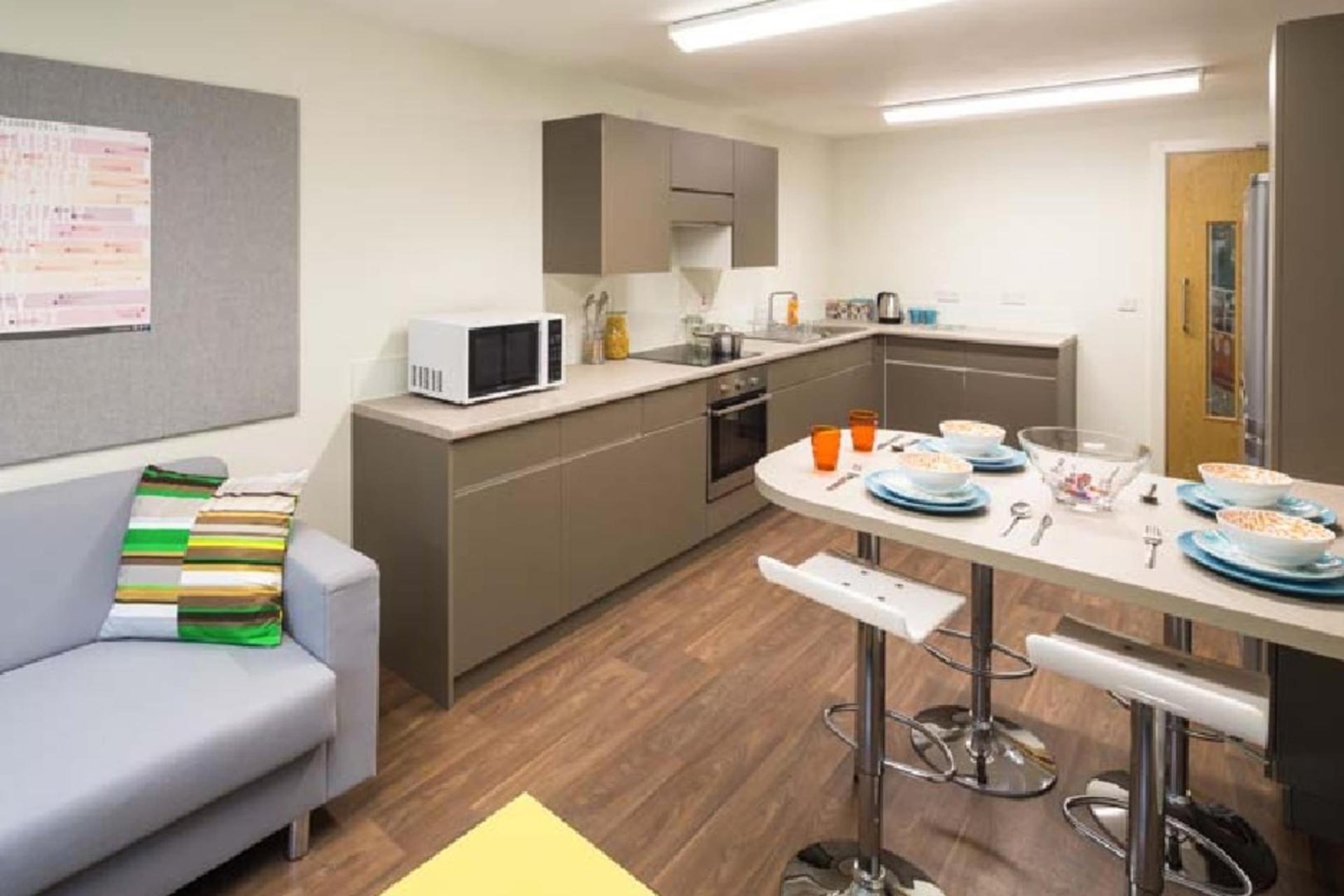 Premium En-Suite 4 Bed Cluster - Selly Oak Court - Gallery - 3