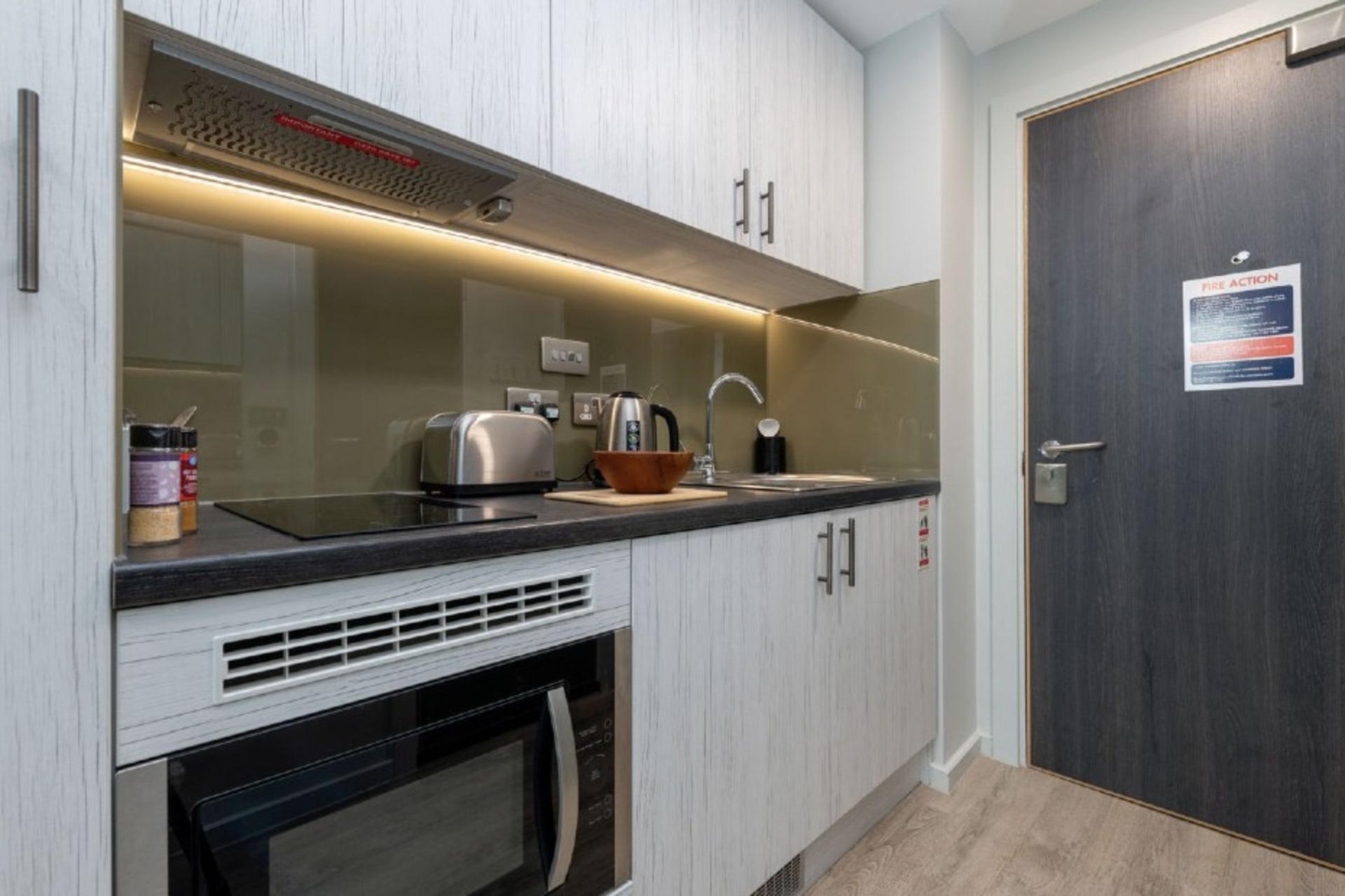 Standard Twin - Flora Building - Gallery - 23