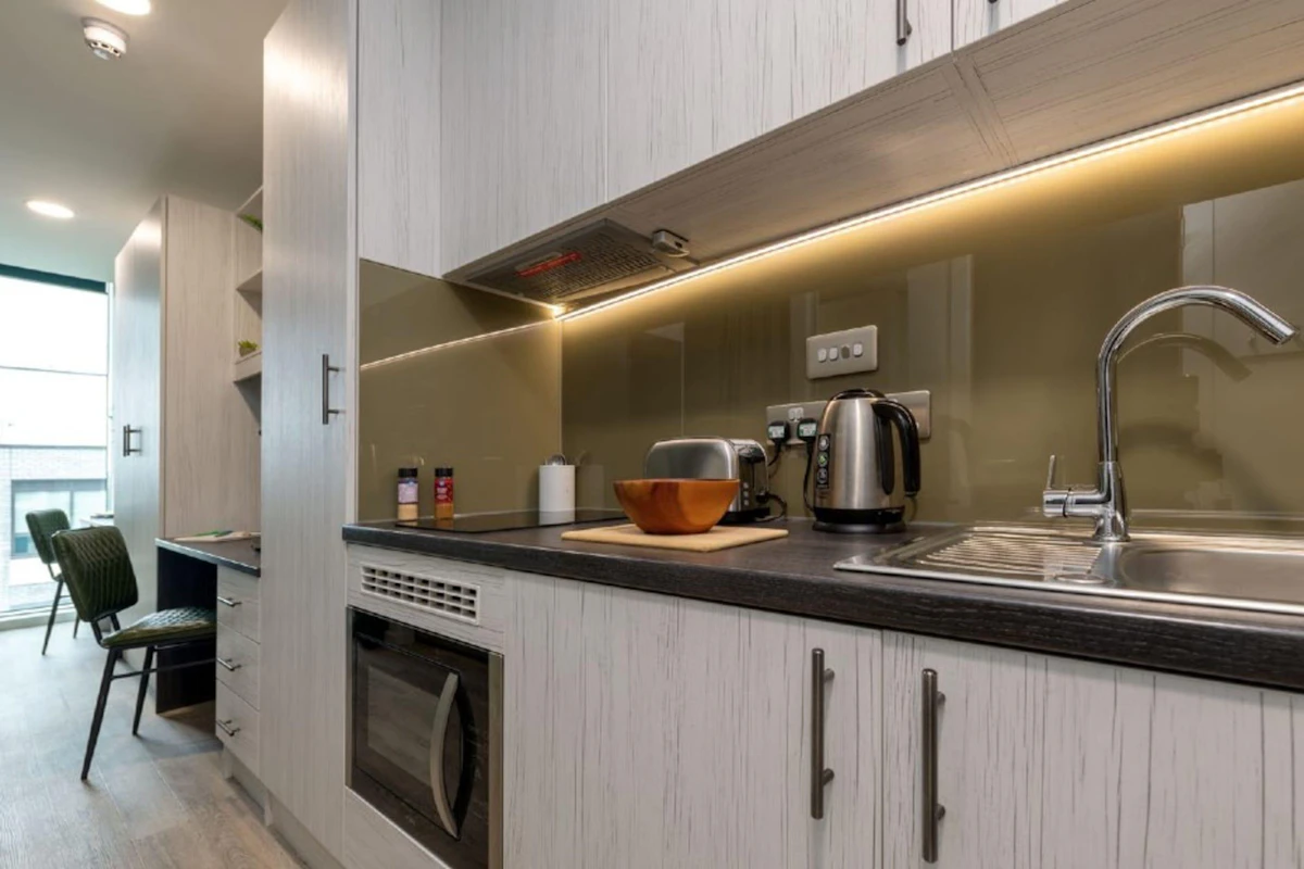 Standard Twin - Flora Building - Gallery - 5