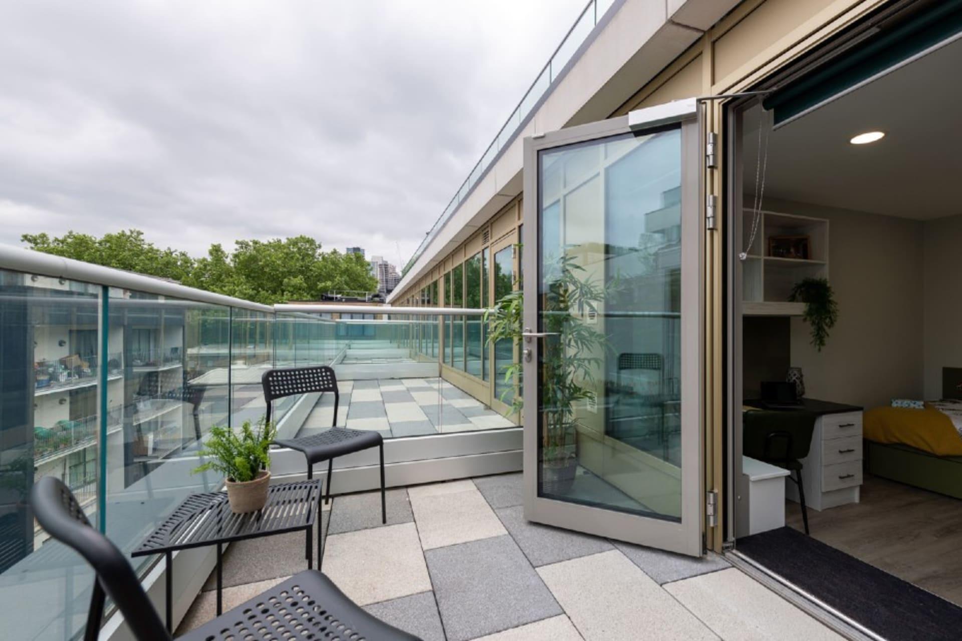  Premium Terrace Studio  -  Flora Building  - Gallery -  28