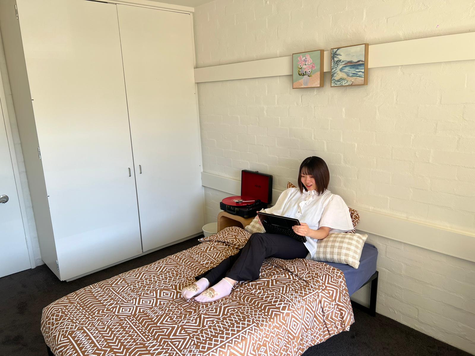  Single Room  -  Ozivillage Cardigan  - Gallery -  4