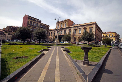Catania Duplex great location